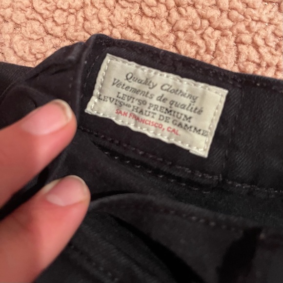 Levi’s - Picture 4 of 13